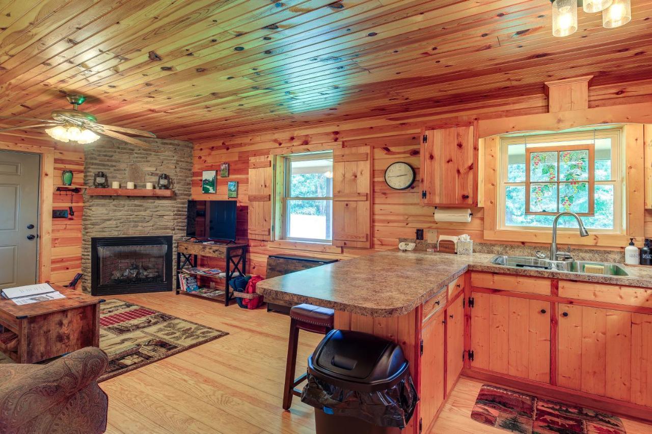 Blue Ridge Mountain Cabin With Views And Hot Tub Sparta Buitenkant foto